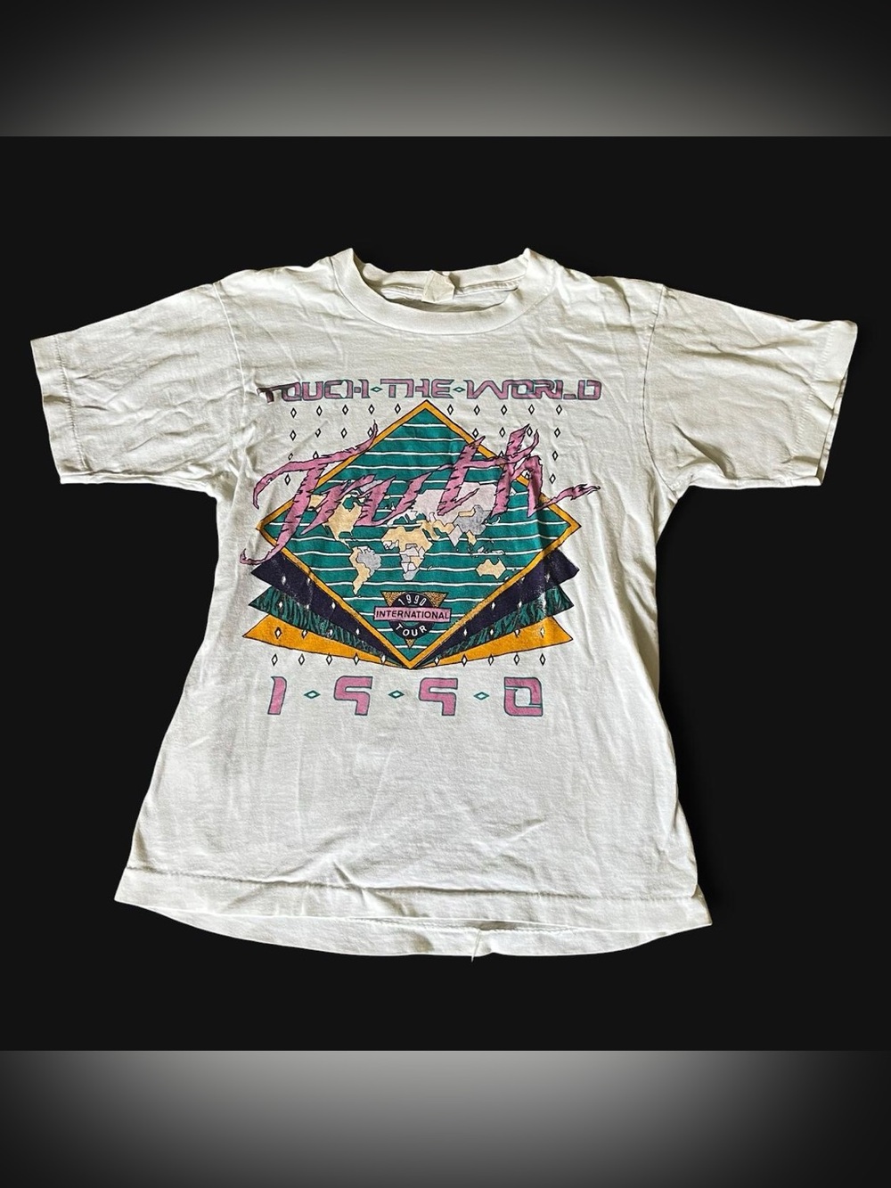 VINTAGE • RARE TRUTH 1990 TOUCH THE WORLD INTERNATIONAL 90s TOUR BAND T-SHIRT